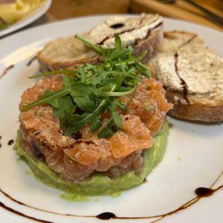 Тар-тар з лососем 