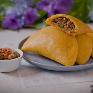 CREA TU EMPANADA (2 SABORES)