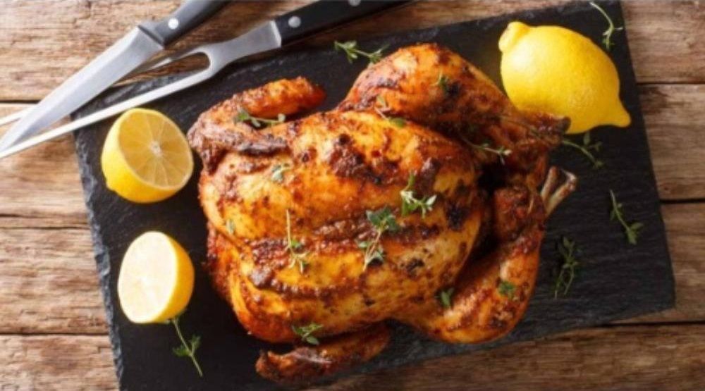 Pollo asado al horno entero