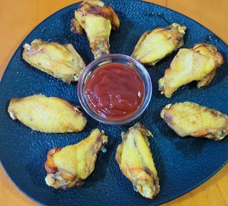 Alitas De Pollo Adobada (8 Uds.)