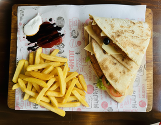 Makloub Escalope Panée