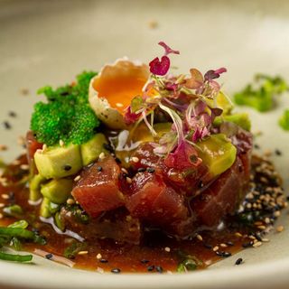 B6. Tártaro de Atum