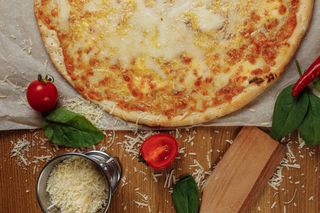 Піца 4 сири (490г)