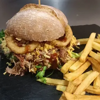HAMBURGUESA PULLED PORK AMERICANA