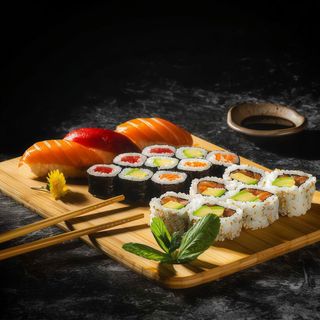BOX SUSHI VARIADO 20PCS 