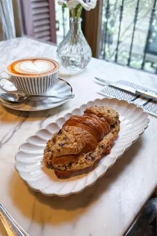 Cookie Croissant CO