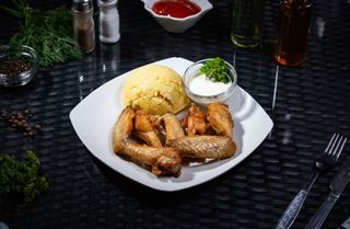 Aripioare de pui la ceaun