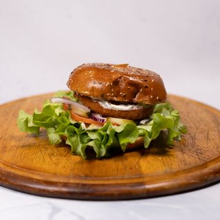 Kukuriku revolution burger