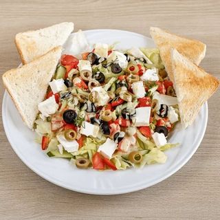 Sałatka Grecka z chrupiącymi tostami 200g