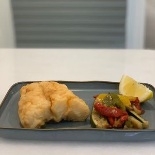 Merluza Con Verduras Asadas