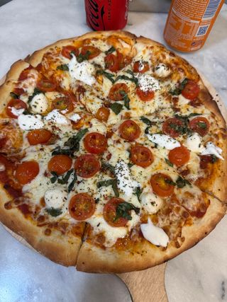 Pizza cherrys (34 cm.)