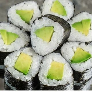 Maki aguacate