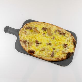 Pizza speciale Aquilana