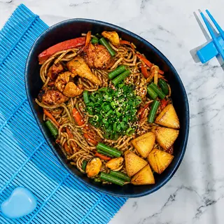 Soba cu pui in Sos Teriyaki