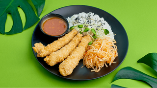 Thai Crispy Chicken z surówką