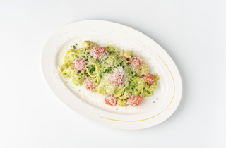 Паста с креветками и шпинатным соусом