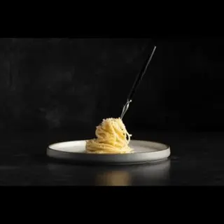 Spaghetti Con Ajo Gambas Y Champiñones