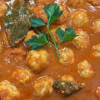 Mandonguilles amb tomàquet 5 u.