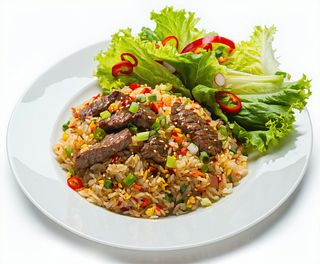 Ryż smażony z wołowiną 350g