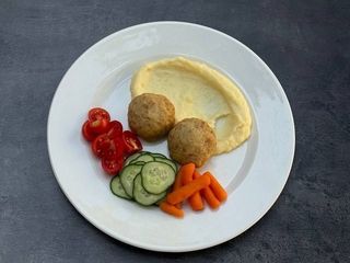 Котлетки з курки та індички на картопляному пюре (180g)