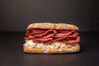 Kanapka z pastrami