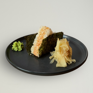 Онигири с креветкой