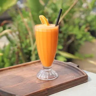 Lemonade Chamia