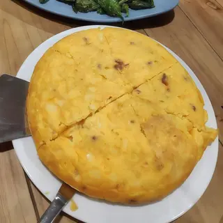 Tortilla Española Con Chorizo (Grande)