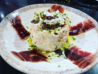 Ensaladilla Rusa con Jamón Ibérico