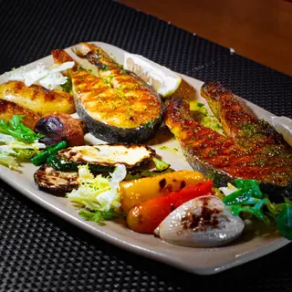Salmón A La Parrilla