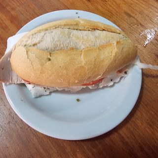 Bocadillos De Jamón Con Queso Vegetal Y Huevo