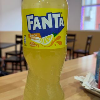 Fanta Limón (1 Lt.)