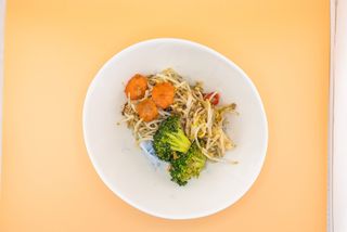 207 Verdure saltate mix con broccoli, germogli di soia e carote