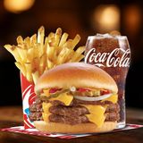 სამმაგი ჩიზბურგერის კომბო