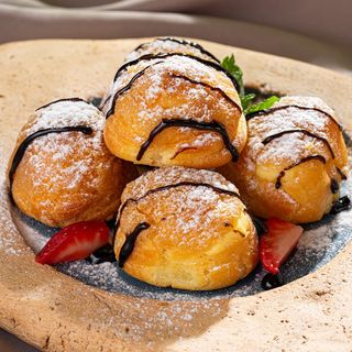 შუ მოხარსული კრემით 