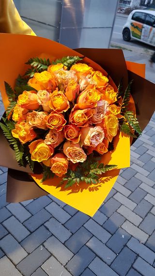 Buchet 27 trandafiri