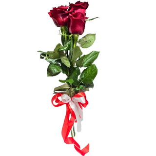 Buchet  Simplitate Elegenta cu 3 trandafiri rosii 