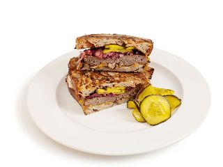 Сендвіч чізз петі (330g)