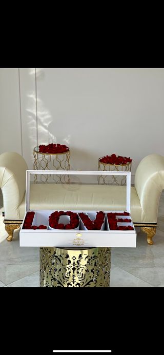 17 ყვავილები ყუთში