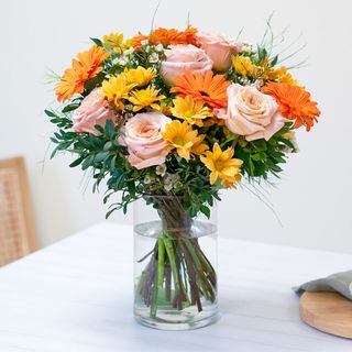 Mi Orgullo - Explosión en amarillo y naranja