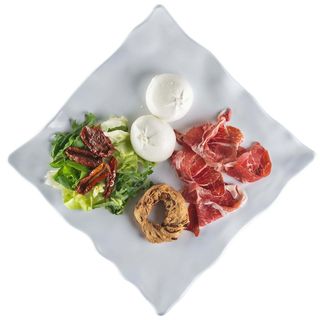 Burrata pugliese e prosciutto iberico cebo de campo
