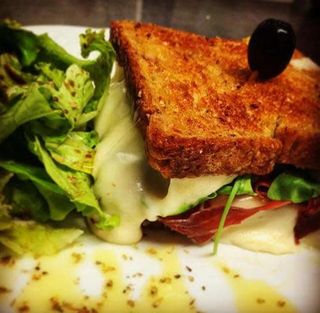 Tosta Mediterrânica