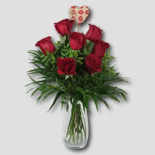 Siete Rosas Rojas