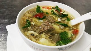 Teleća supa sa jajima