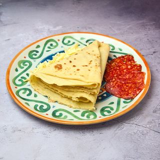 Palačinka sa kulenom i kačkavaljem