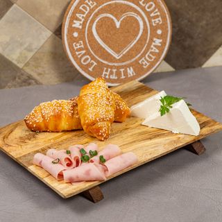 Kiflice sa šunkom i sirom