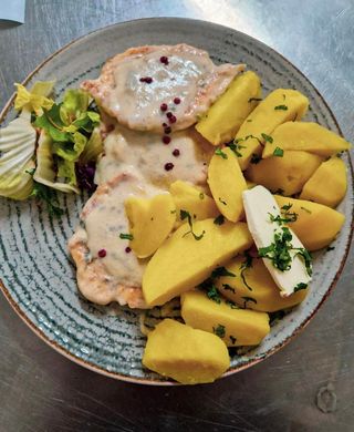 Piept de pui cu sos gorgonzola