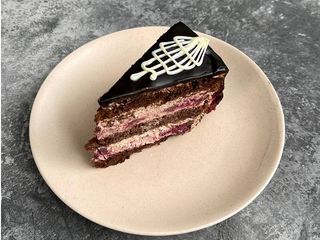 Торт “Чорний ліс” (120g)