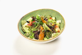 Овощной салат с сыром Фета и свежими томатами