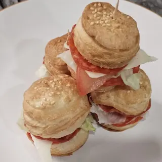 Mini sendvič sa kulenom 250g